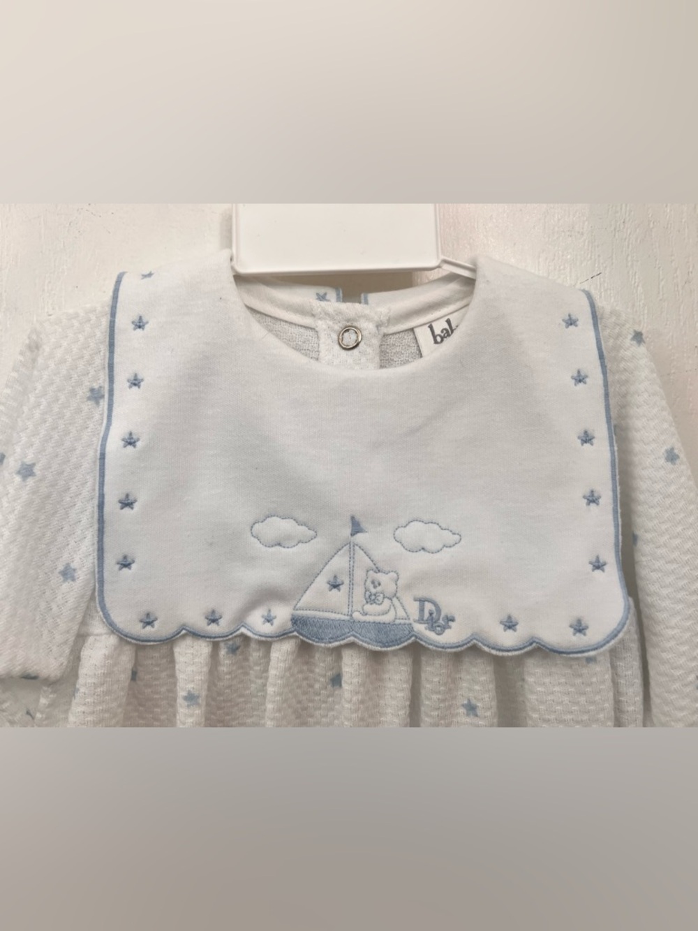 VTG Dior Baby White One-Piece Light Blue Sailboat & Bear & Logo Large 18-23 lbs. - Picture 6 of 15
